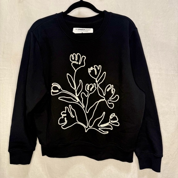 Free People Tops - The Sweatshirt Project Black Floral Line Art Embroidered Crewneck Sweatshirt M